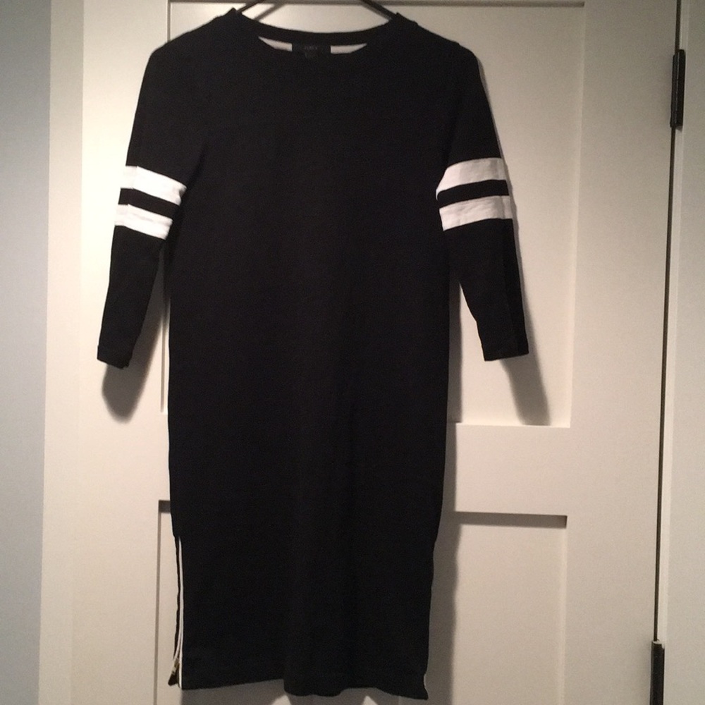 Cotton black weekend dress with zipper